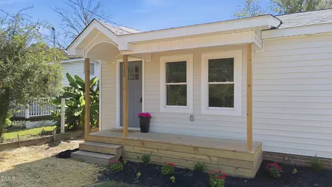 Exterior - 522 Buffalo Rd, Smithfield, NC 27577 photo 2 of 2