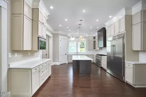 Kitchen - 1106 9th St, Durham, NC 27705 photo 10 of 21