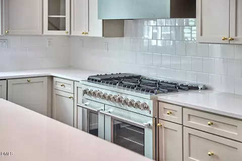 Kitchen - 1106 9th St, Durham, NC 27705 photo 21 of 21