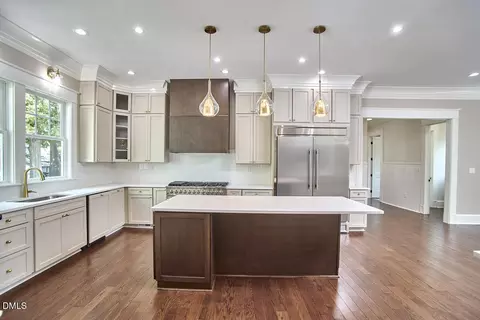 Kitchen - 1106 9th St, Durham, NC 27705 photo 6 of 21