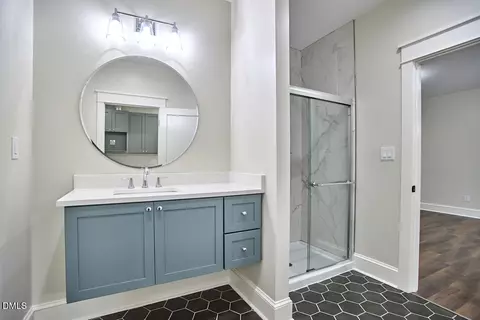 Bath - 1106 9th St, Durham, NC 27705 photo 9 of 23