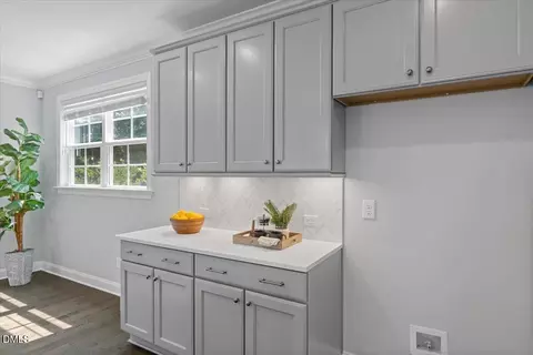 Kitchen - 332 White Iris Lp, Cary, NC 27519 photo 11 of 11