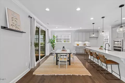 Dining - 332 White Iris Lp, Cary, NC 27519 photo 4 of 7