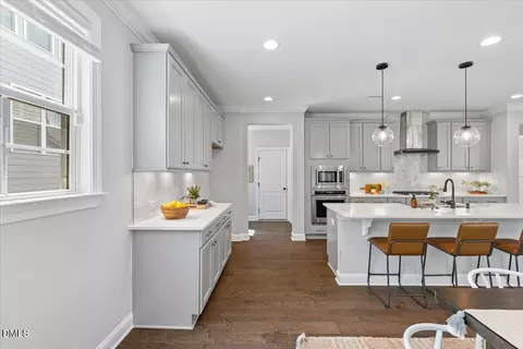Entry Way - 332 White Iris Lp, Cary, NC 27519 photo 7 of 11