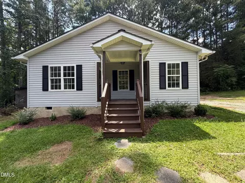 102 Jubilee Dr, Chapel Hill, NC 27516