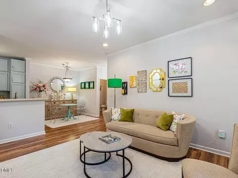 800 Savannah Ridge Rd #110, Holly Springs, NC 27540