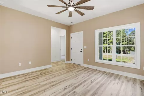 Living - 1261 Whitley Rd, Middlesex, NC 27557 photo 3 of 4
