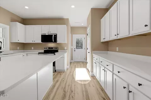 Entry Way - 1261 Whitley Rd, Middlesex, NC 27557 photo 1 of 4