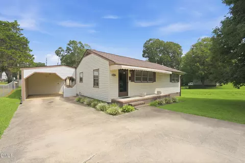 2220 Mckinney St, Burlington, NC 27217