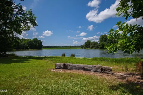 View/Area - 2725 Benson Hardee Rd, Benson, NC 27504 photo 3 of 6