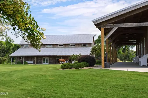 Exterior - 2725 Benson Hardee Rd, Benson, NC 27504 photo 6 of 9