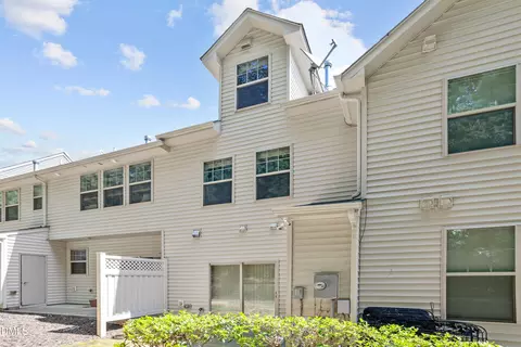 Exterior - 76 Pocono Dr, Durham, NC 27705 photo 3 of 8