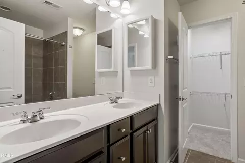Bath - 76 Pocono Dr, Durham, NC 27705 photo 1 of 4