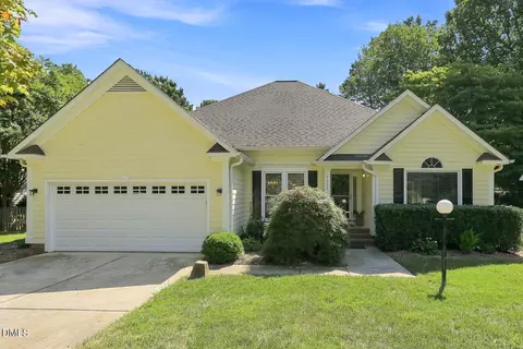 5237 Fairmead Cir, Raleigh, NC 27613