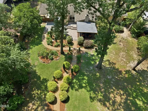 Exterior - 3729 Cambridge Rd, Durham, NC 27705 photo 22 of 24