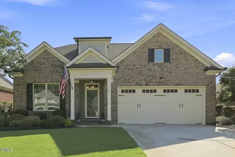 5725 Mizuno Dr, Fuquay Varina, NC 27526