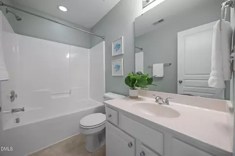 Bath - 164 Cedar Elm Rd, Durham, NC 27713 photo 3 of 3