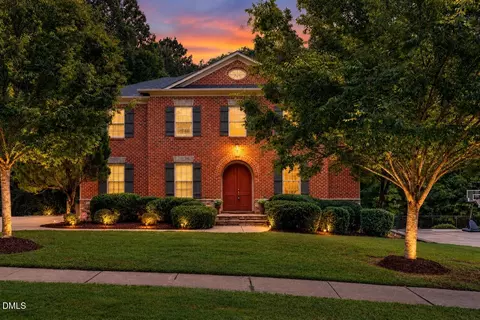 121 Harvestwood Dr, Apex, NC 27539