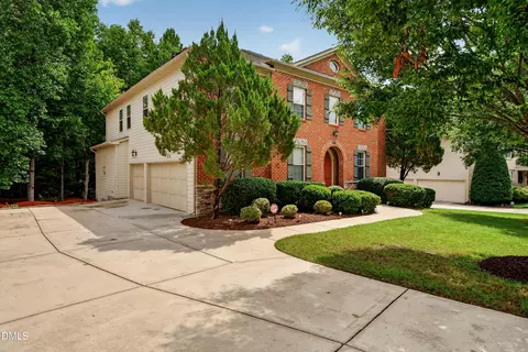 121 Harvestwood Dr, Apex, NC 27539