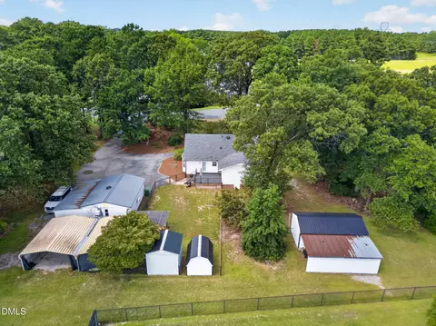 View/Area - 2001 Southfort Dr, Garner, NC 27529 photo 2 of 4