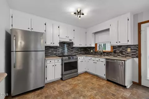 Kitchen - 2001 Southfort Dr, Garner, NC 27529 photo 2 of 2
