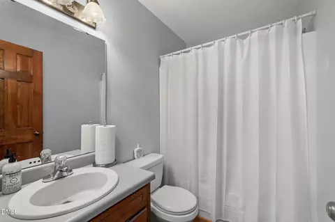 Bath - 2001 Southfort Dr, Garner, NC 27529 photo 1 of 3