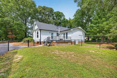 Exterior - 2001 Southfort Dr, Garner, NC 27529 photo 13 of 15