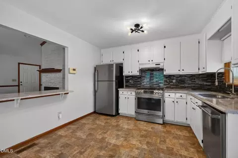 Kitchen - 2001 Southfort Dr, Garner, NC 27529 photo 1 of 2
