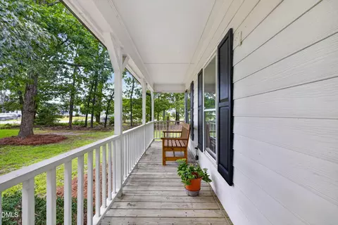 Exterior - 2001 Southfort Dr, Garner, NC 27529 photo 5 of 15