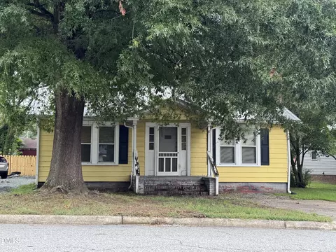 316 Atwater St, Burlington, NC 27215