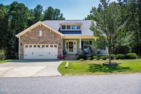 8621 Jordan Meadow Dr, Fuquay Varina, NC 27526