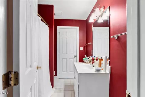 Bath - 84 River Bend Rd, Milton, NC 27305 photo 5 of 11
