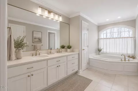 Bath - 84 River Bend Rd, Milton, NC 27305 photo 2 of 11