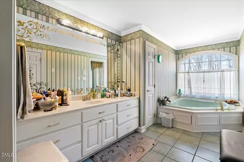 Bath - 84 River Bend Rd, Milton, NC 27305 photo 3 of 11
