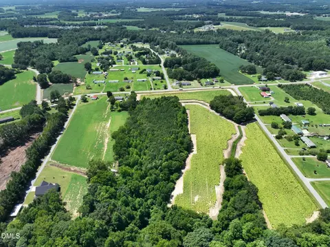 000 River Run Rd, Selma, NC 27576 photo 6