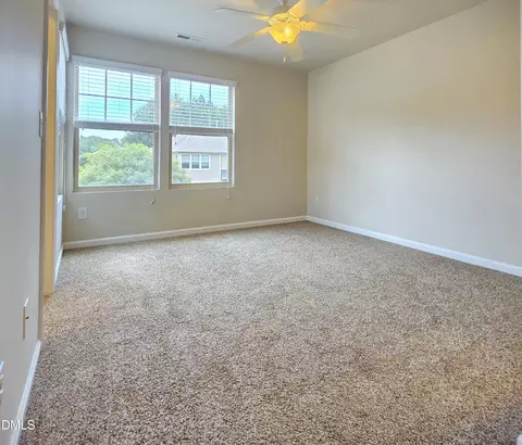 Bedroom - 18 Pocono Dr, Durham, NC 27705 photo 5 of 6