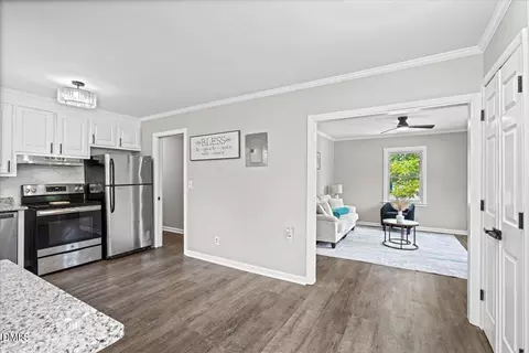Entry Way - 204 E Branch St, Benson, NC 27504 photo 2 of 5