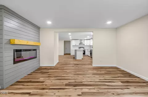 Living - 107 E Underwood Ave, Smithfield, NC 27577 photo 3 of 4