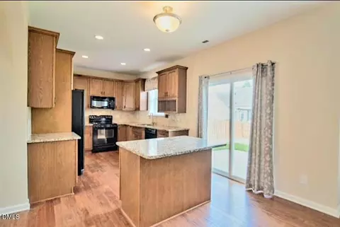 Kitchen - 5525 Keowee Way, Raleigh, NC 27616 photo 5 of 5