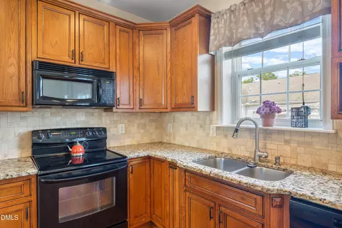 Kitchen - 5525 Keowee Way, Raleigh, NC 27616 photo 2 of 5