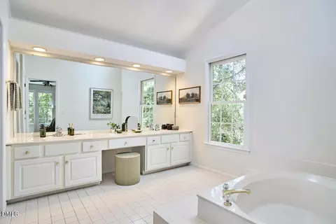 Bath - 3917 Springstop Ln, Durham, NC 27705 photo 2 of 5
