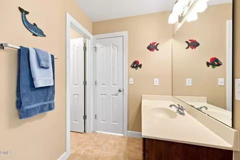 Bath - 9301 Bramden Ct, Wake Forest, NC 27587 photo 4 of 6