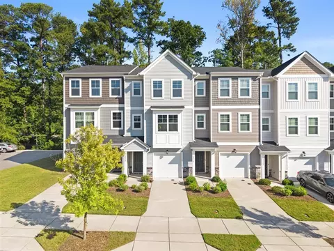 2512 Laurel Valley Way, Raleigh, NC 27604
