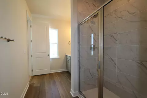 Bath - 703 Callan View Ave, Wake Forest, NC 27587 photo 3 of 5
