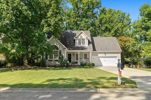 205 High Maple Ct, Holly Springs, NC 27540