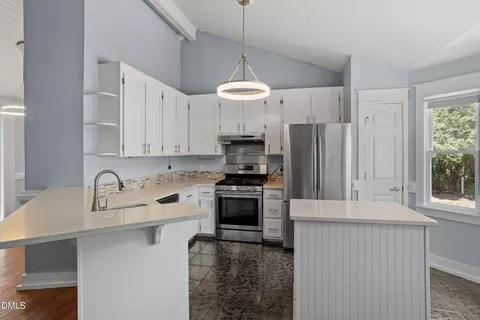 Kitchen - 205 William Dr, Benson, NC 27504 photo 5 of 7
