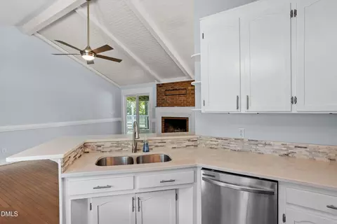 Kitchen - 205 William Dr, Benson, NC 27504 photo 6 of 7
