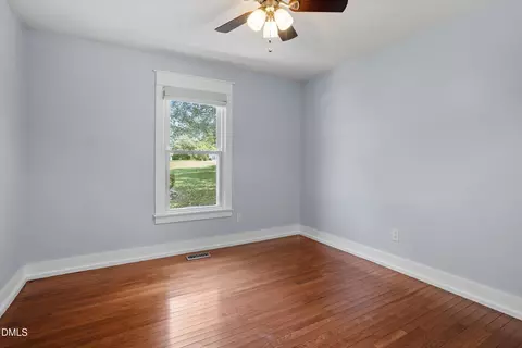 Bedroom - 205 William Dr, Benson, NC 27504 photo 1 of 4