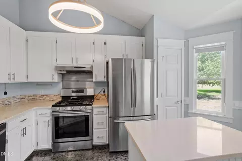 Kitchen - 205 William Dr, Benson, NC 27504 photo 3 of 7
