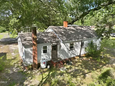 Exterior - 207 Pendergraft Rd, Bunnlevel, NC 28323 photo 5 of 5